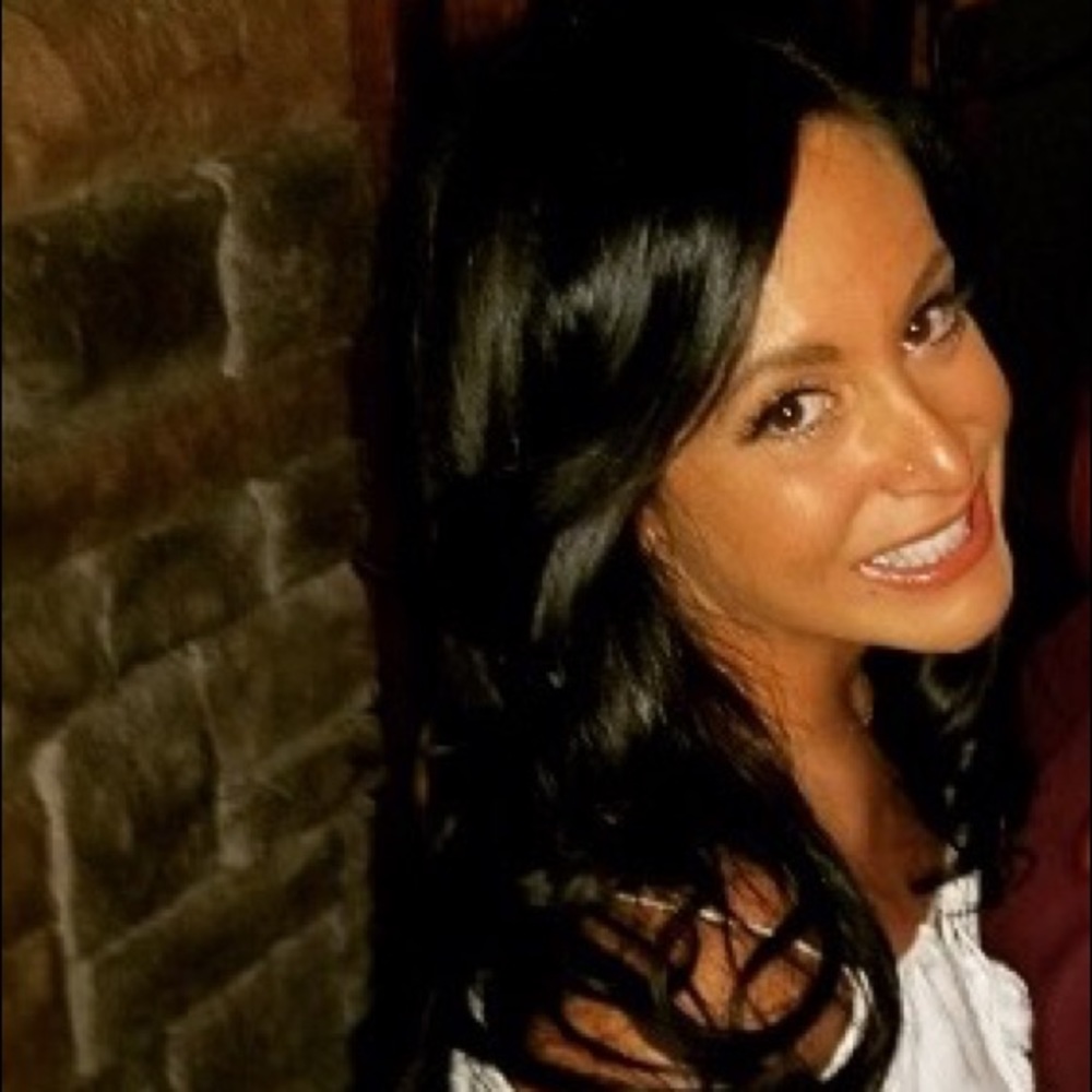 Meet your Posher, Vanessa